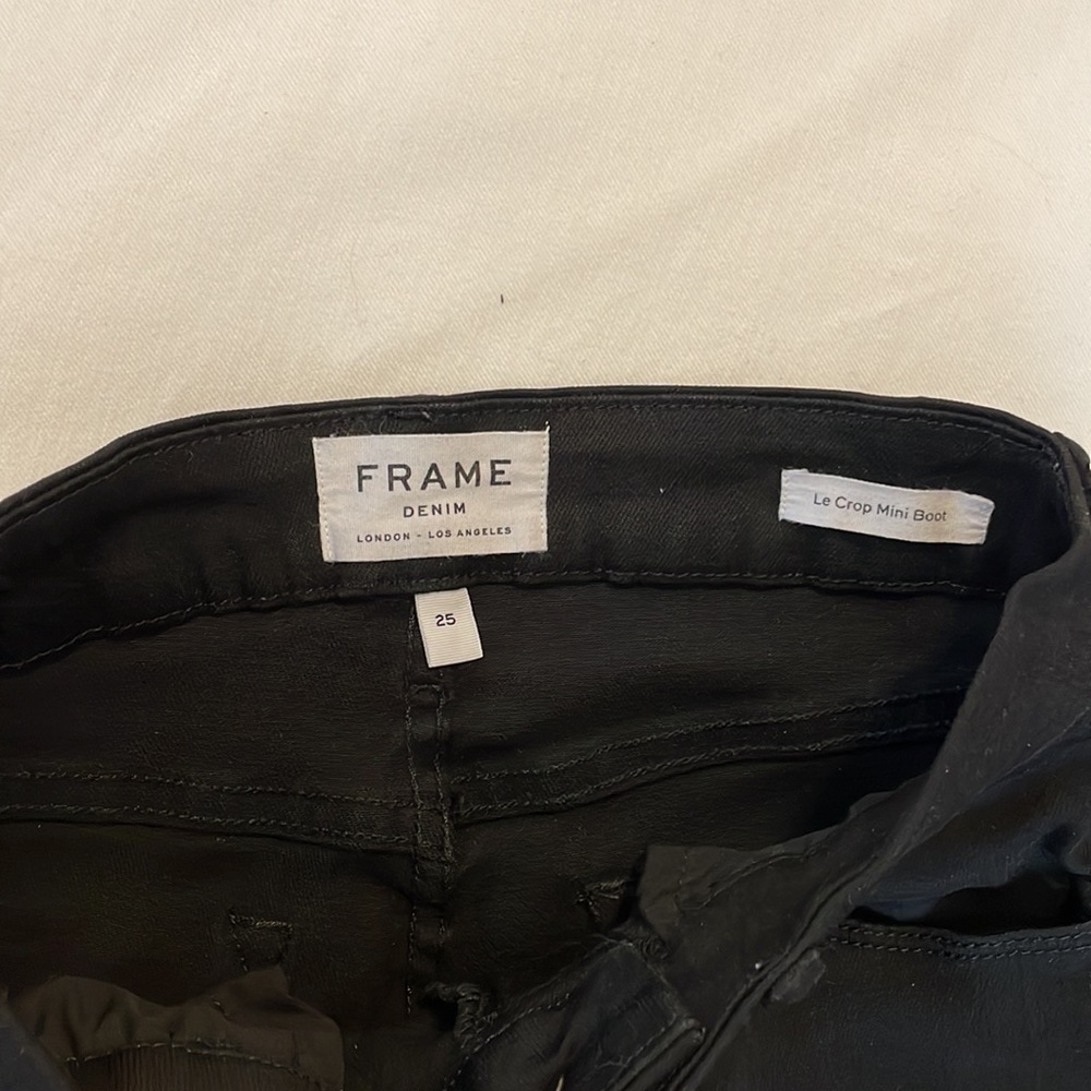 Mid Rise Frame Jeans - Picture 5 of 8